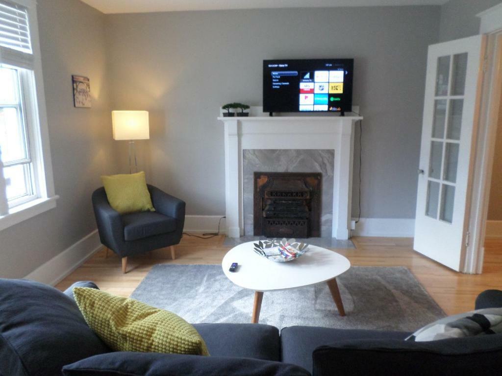 דירות Beautiful, Clean, Quiet 2 Br-In Downtown Ottawa. Parking, Wifi And Netflix Included מראה חיצוני תמונה