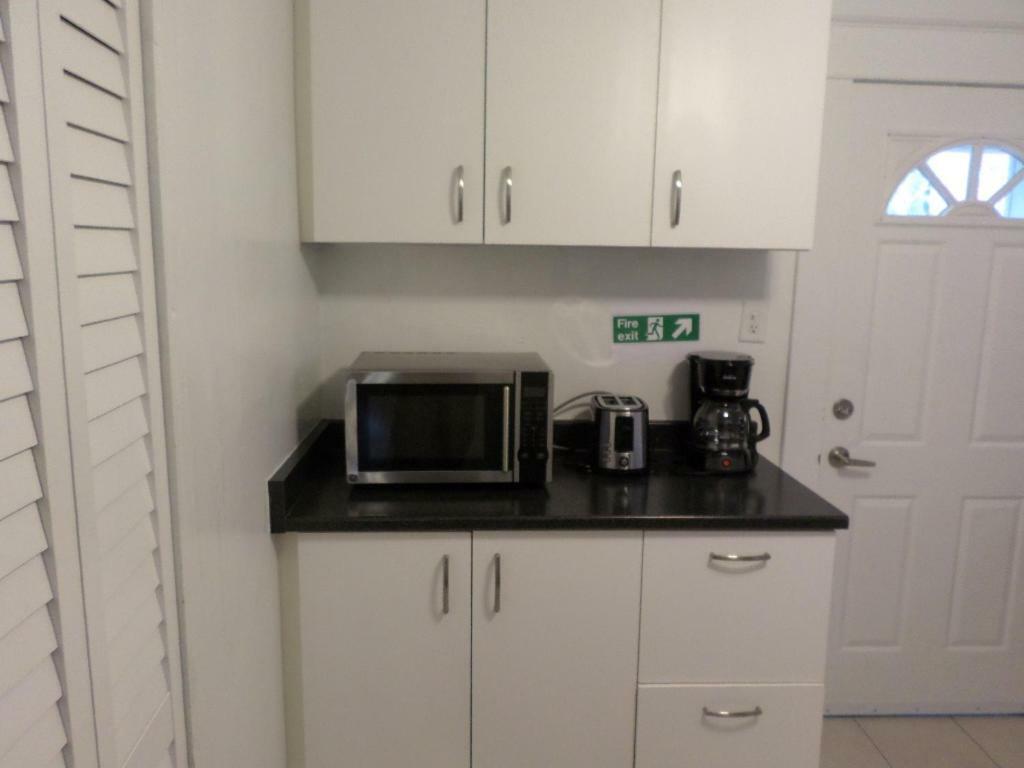 דירות Beautiful, Clean, Quiet 2 Br-In Downtown Ottawa. Parking, Wifi And Netflix Included מראה חיצוני תמונה